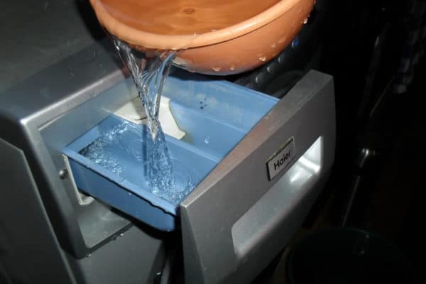 Почему стиральная машина не набирает воду: как исправить