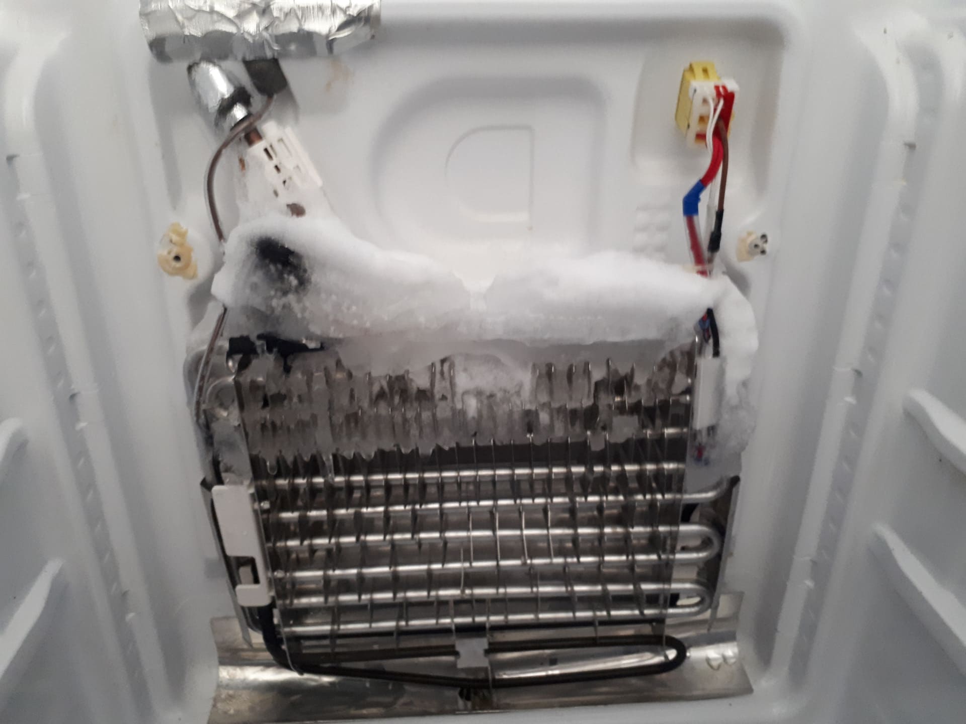 Холодильник самсунг двухкамерный ноу Фрост лед в морозильной камере